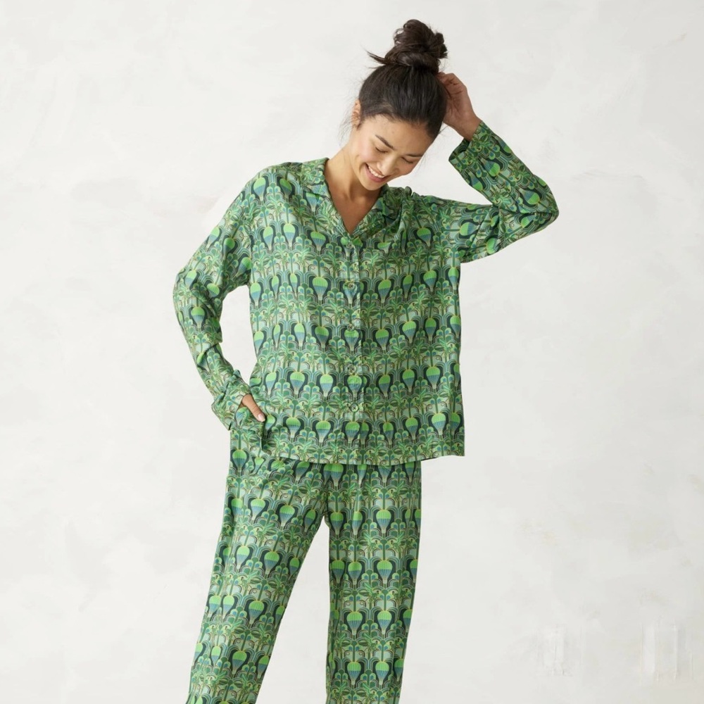 Wicked Vera Bradley‎ Long Sleeved Pajama Set Women’s  XL  NWT
